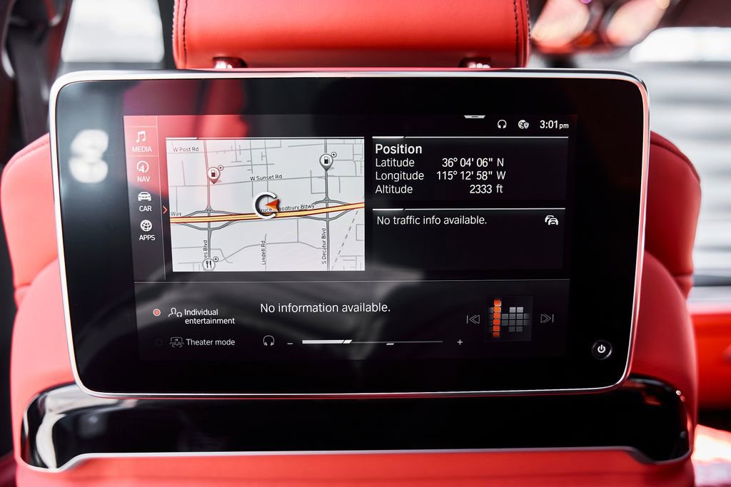 Used 2022 BMW M760i xDrive w/ Luxury Rear Seating Package image 58