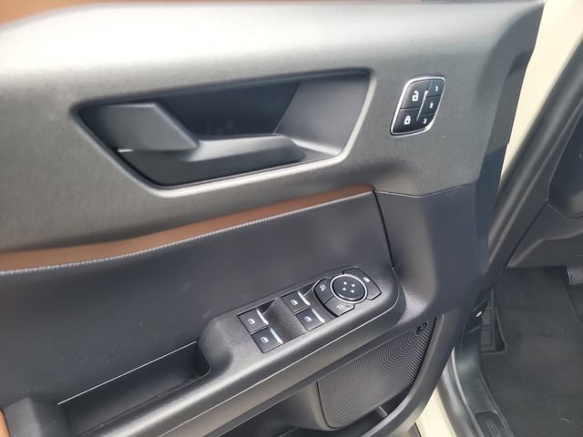 Used 2025 Ford Bronco Sport Outer Banks w/ Outer Banks Tech Package+ AWD/4WD image 17