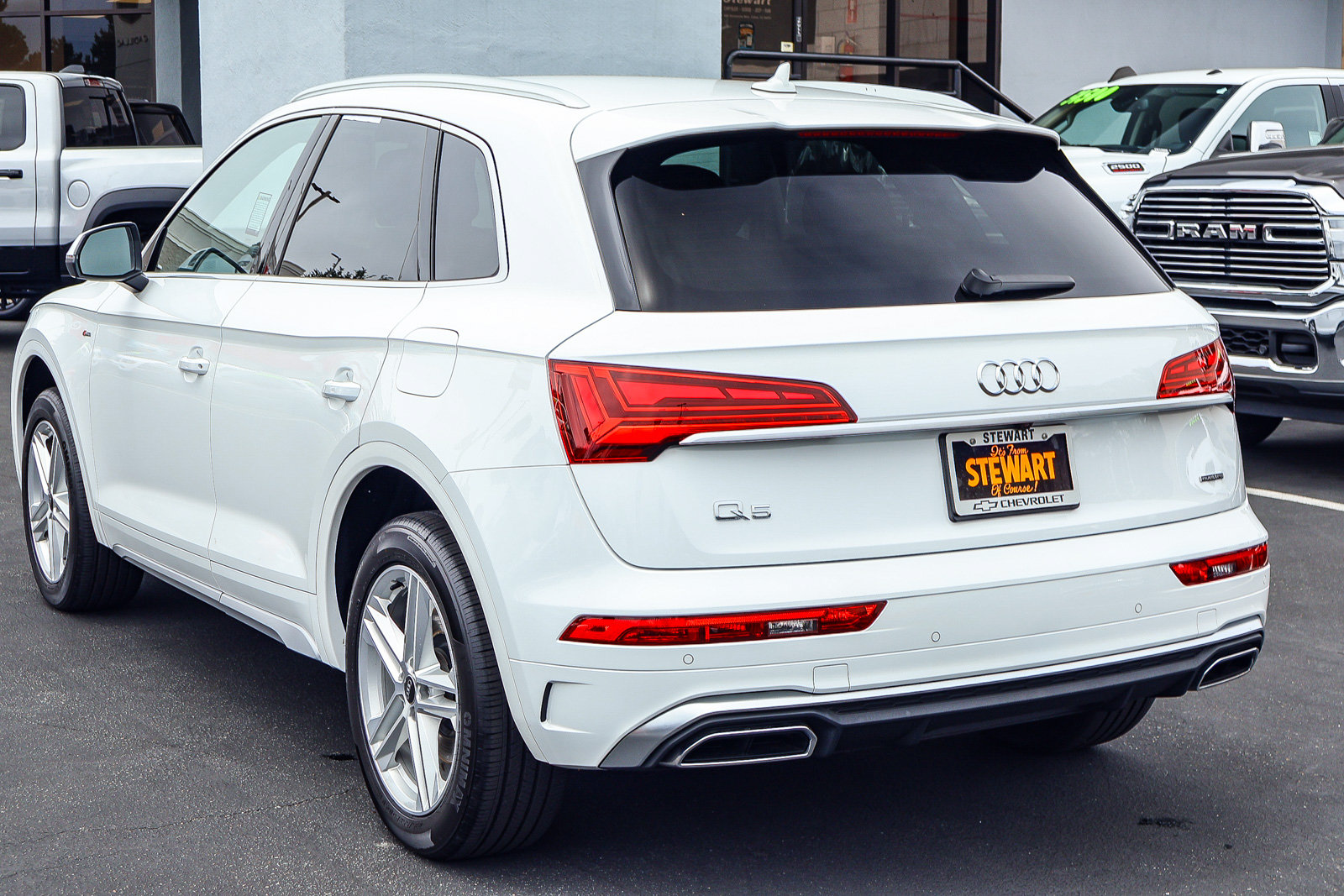 Used 2023 Audi Q5 e Premium AWD/4WD image 21