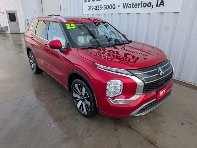 Used 2025 Mitsubishi Outlander SEL image 8