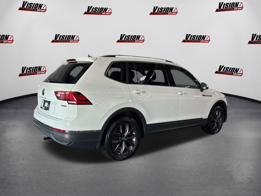 Used 2022 Volkswagen Tiguan SE image 5