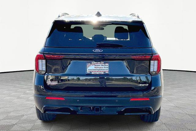 Certified 2025 Ford Explorer ST-Line w/ ST-Line Street Pack image 4