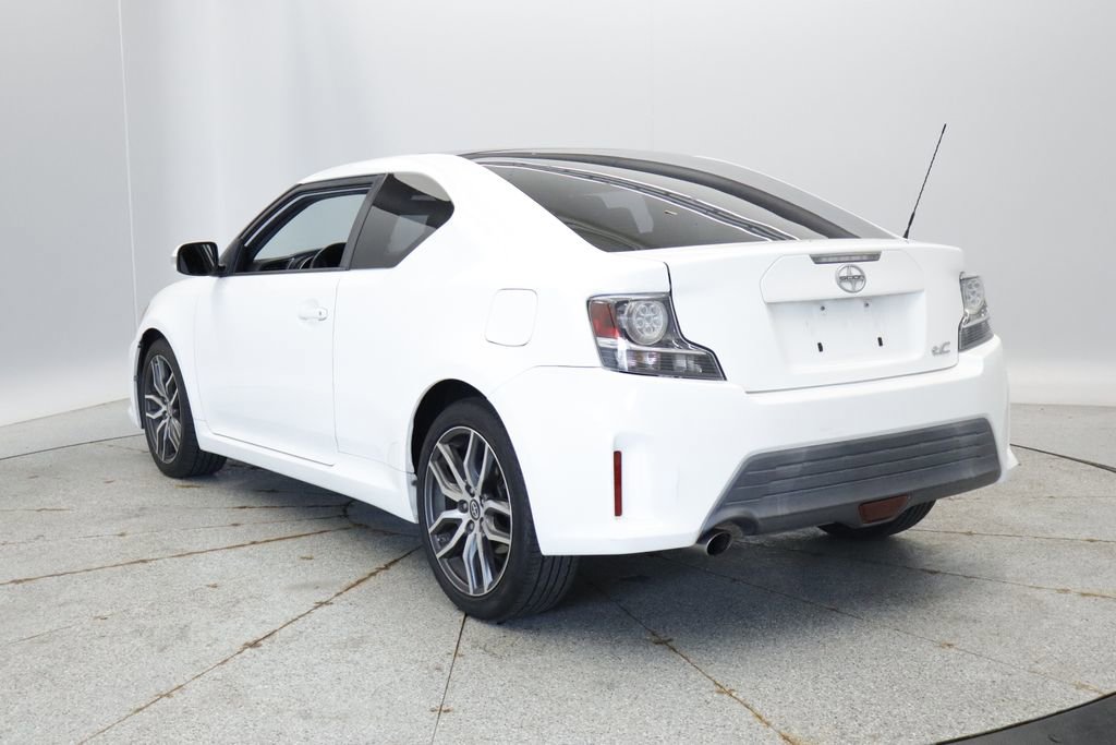 Used 2014 Scion tC FWD image 3