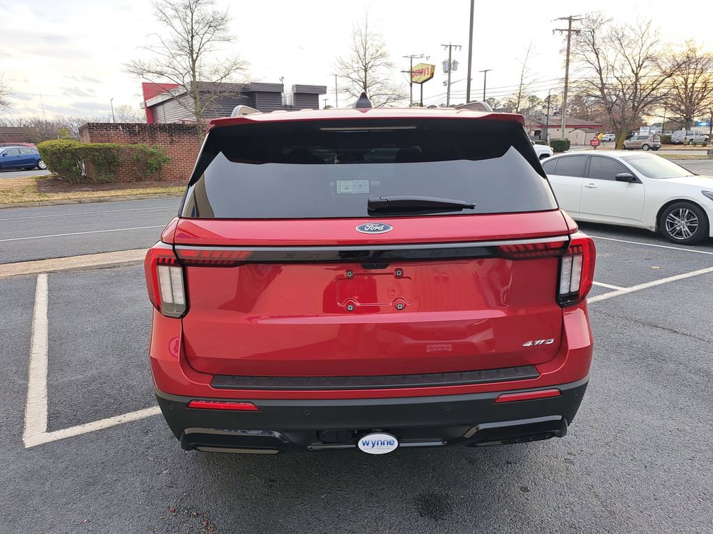 New 2026 Ford Explorer ST-Line w/ ST-Line Street Pack image 5