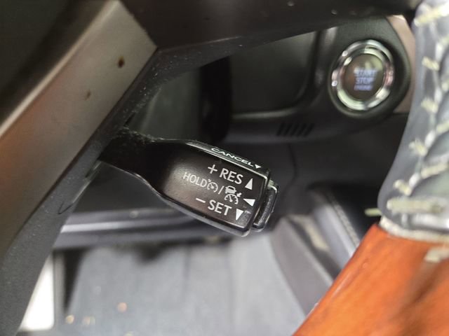 Used 2017 Lexus ES 350 w/ Luxury Package image 24