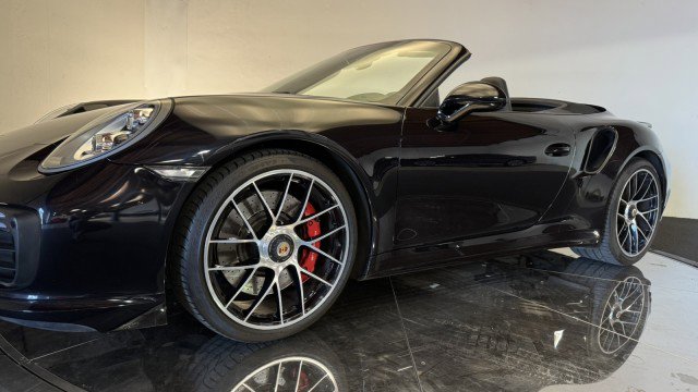 Used 2019 Porsche 911 Turbo image 25