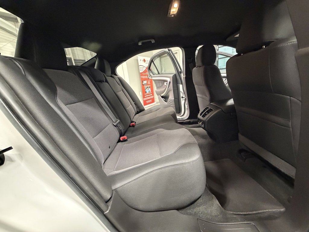Used 2018 Ford Taurus SEL image 42