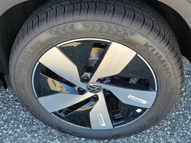 New 2025 Volkswagen Taos S image 26