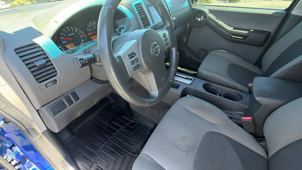 Used 2014 Nissan Xterra X AWD/4WD image 10