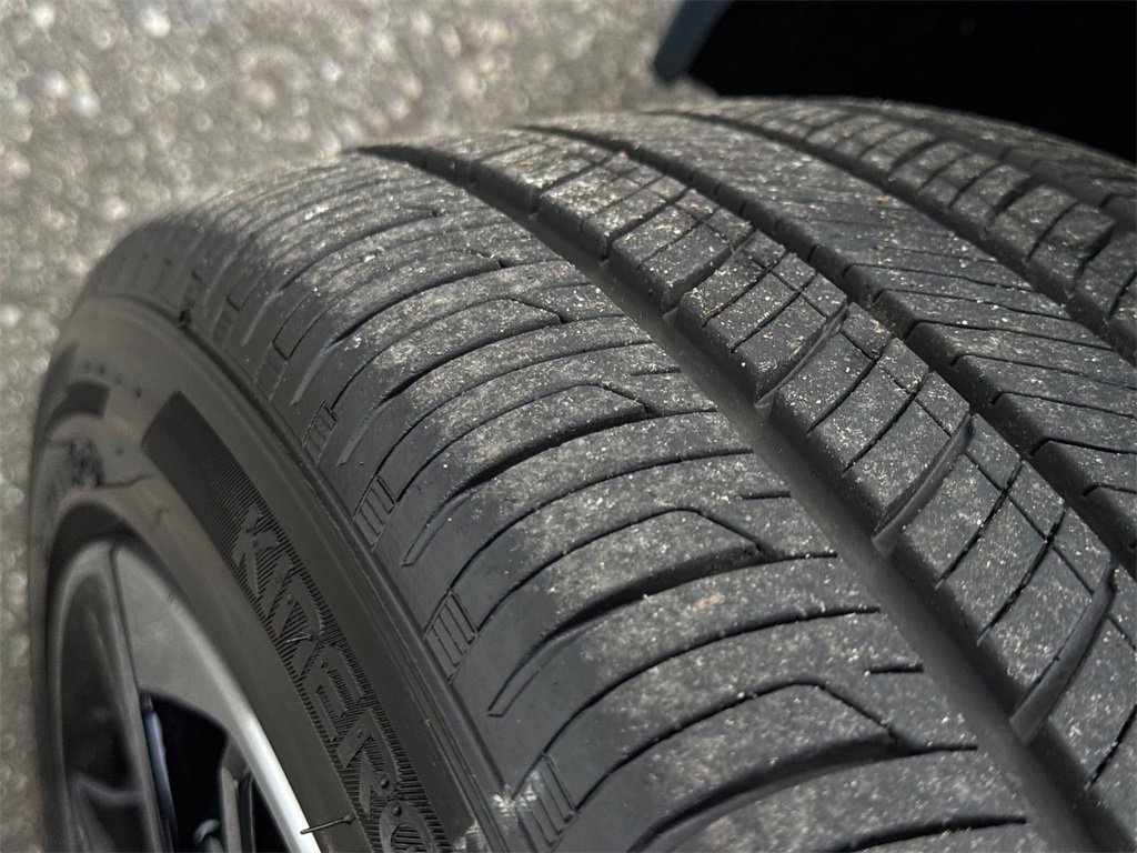 Used 2025 Nissan Sentra SR w/ SR Premium Package image 28