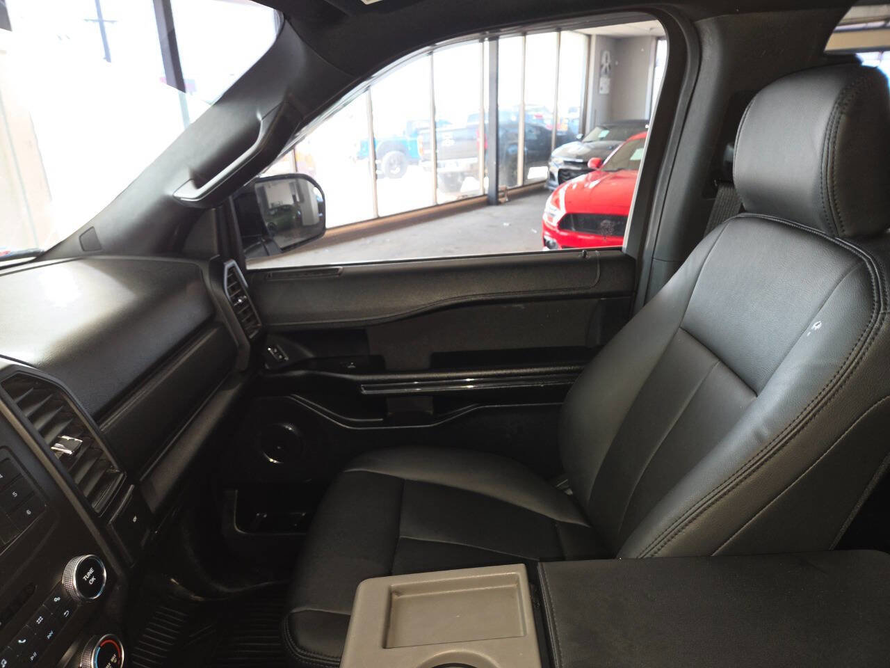 Used 2020 Ford Expedition XL AWD/4WD image 16