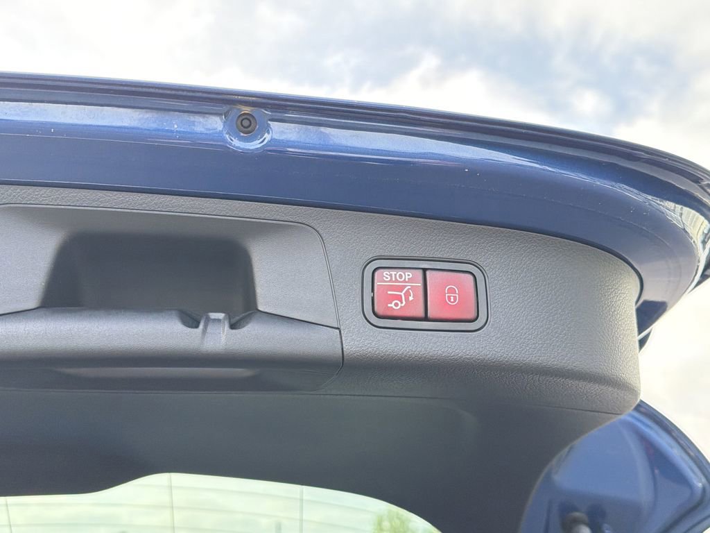 Certified 2025 Mercedes-Benz GLA 35 AMG 4MATIC image 15