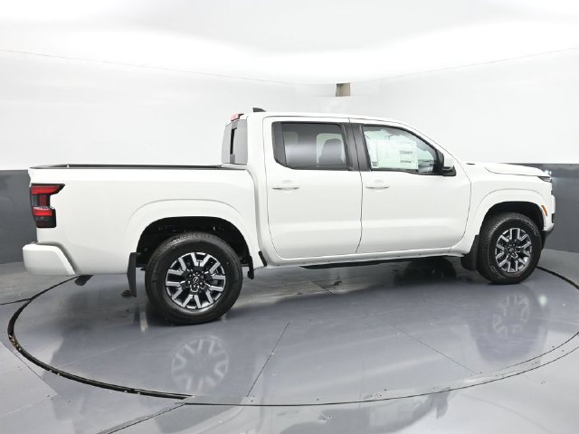 New 2026 Nissan Frontier SV w/ All-Weather Content Package AWD/4WD image 3