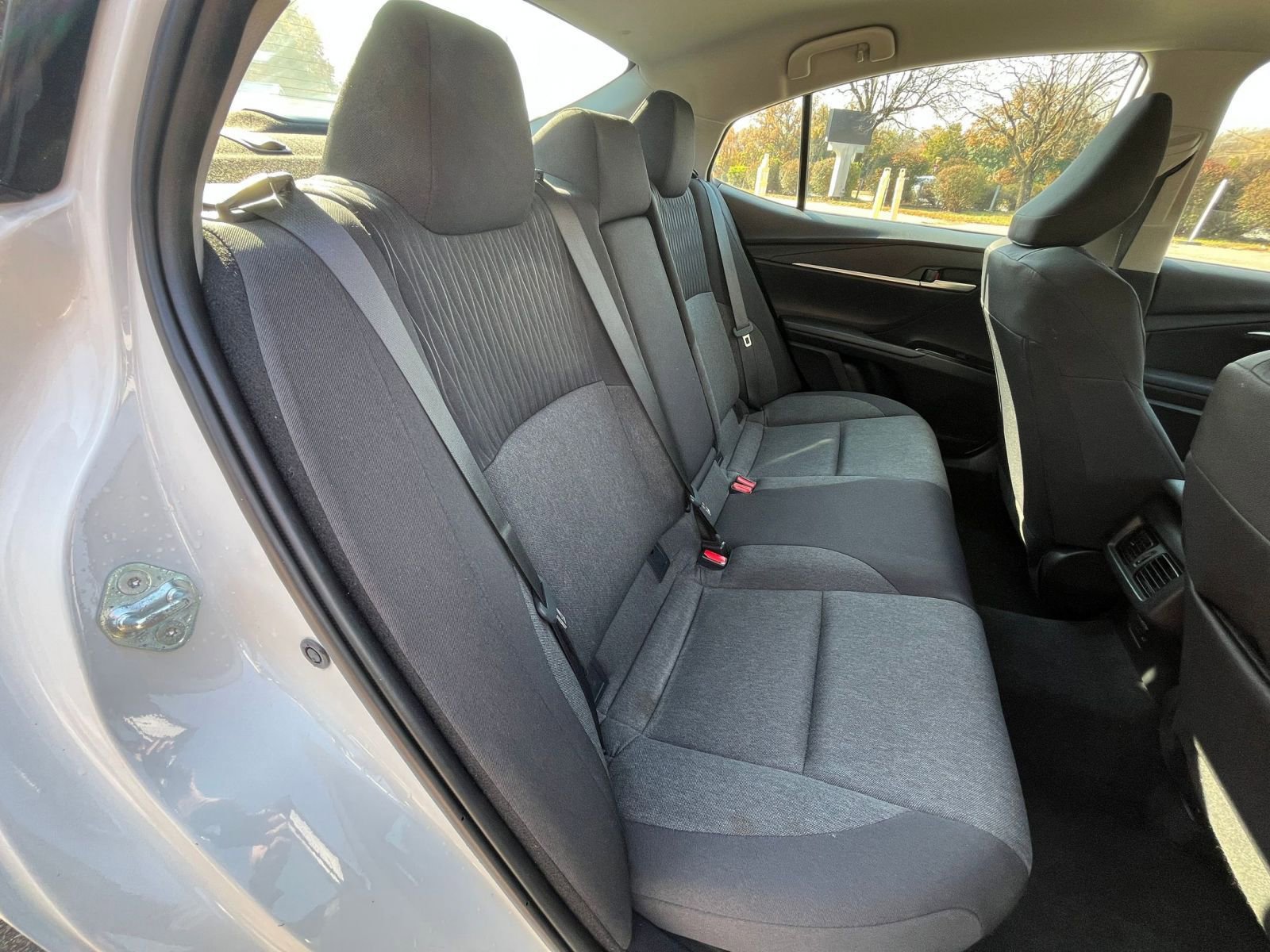 Used 2025 Toyota Camry LE image 34