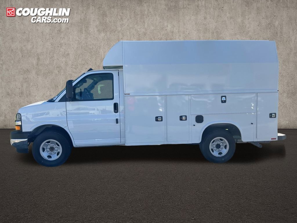 New 2025 Chevrolet Express 3500 Work Van w/ Power Convenience Package image 2