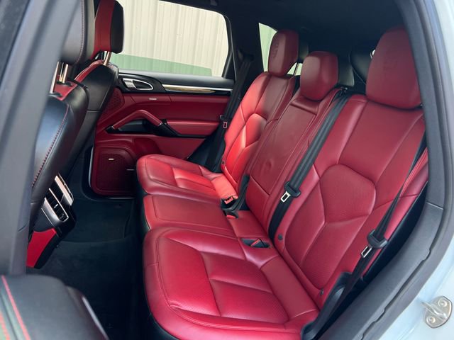 Used 2018 Porsche Cayenne Platinum Edition image 22