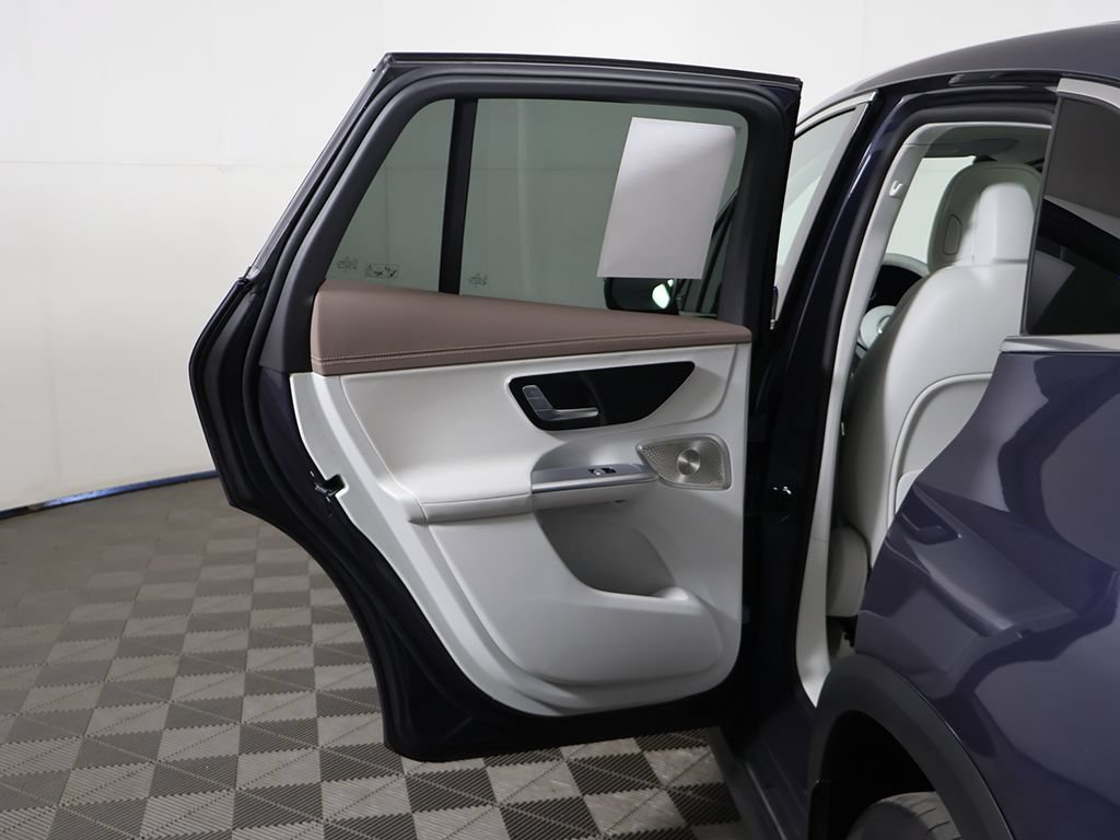 Used 2023 Mercedes-Benz EQE 350+ 4MATIC SUV w/ Exclusive Trim Package image 23