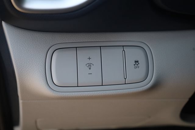 New 2026 Hyundai Venue SEL FWD image 11