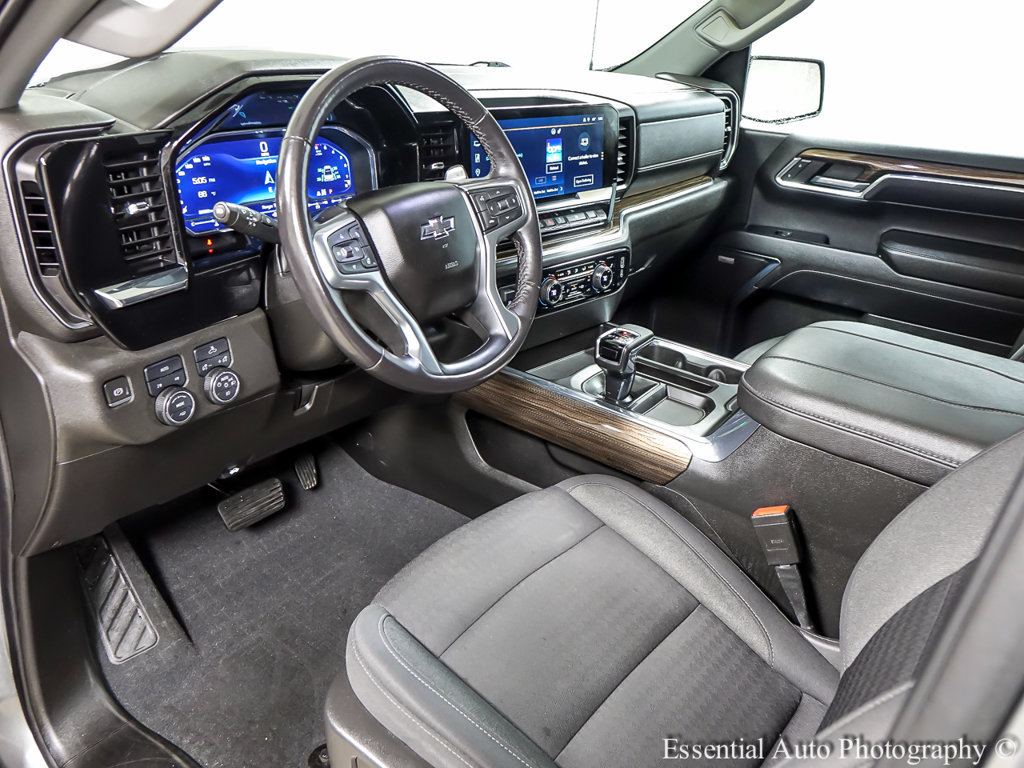 Used 2023 Chevrolet Silverado 1500 RST w/ Rally Edition AWD/4WD image 11
