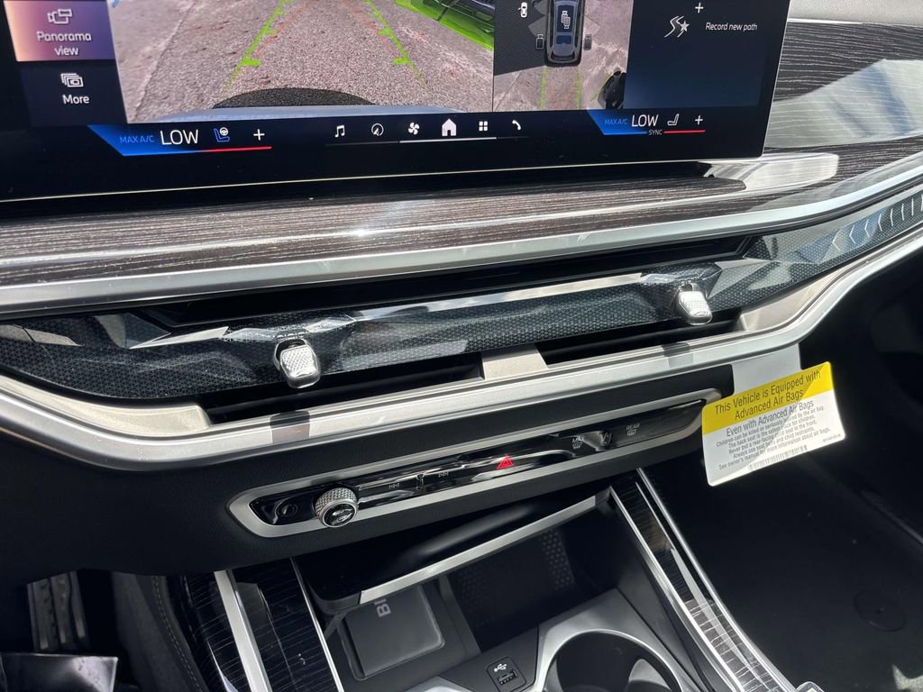 New 2026 BMW X7 xDrive40i w/ M Sport Package image 21