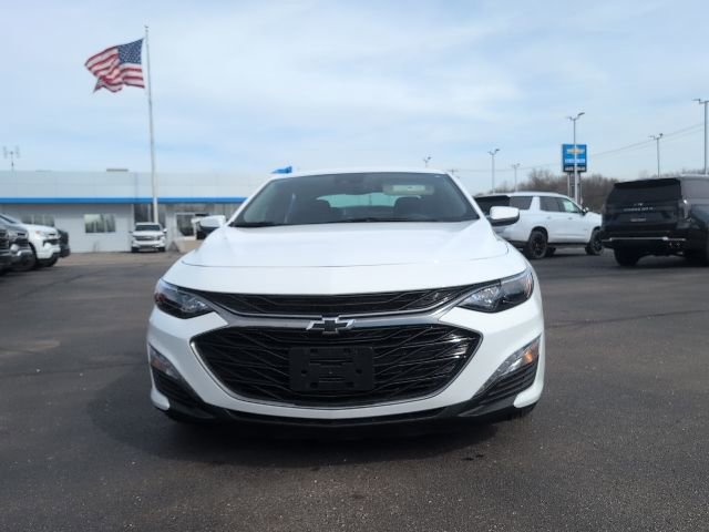 Used 2024 Chevrolet Malibu LT w/ Sport Edition FWD image 11