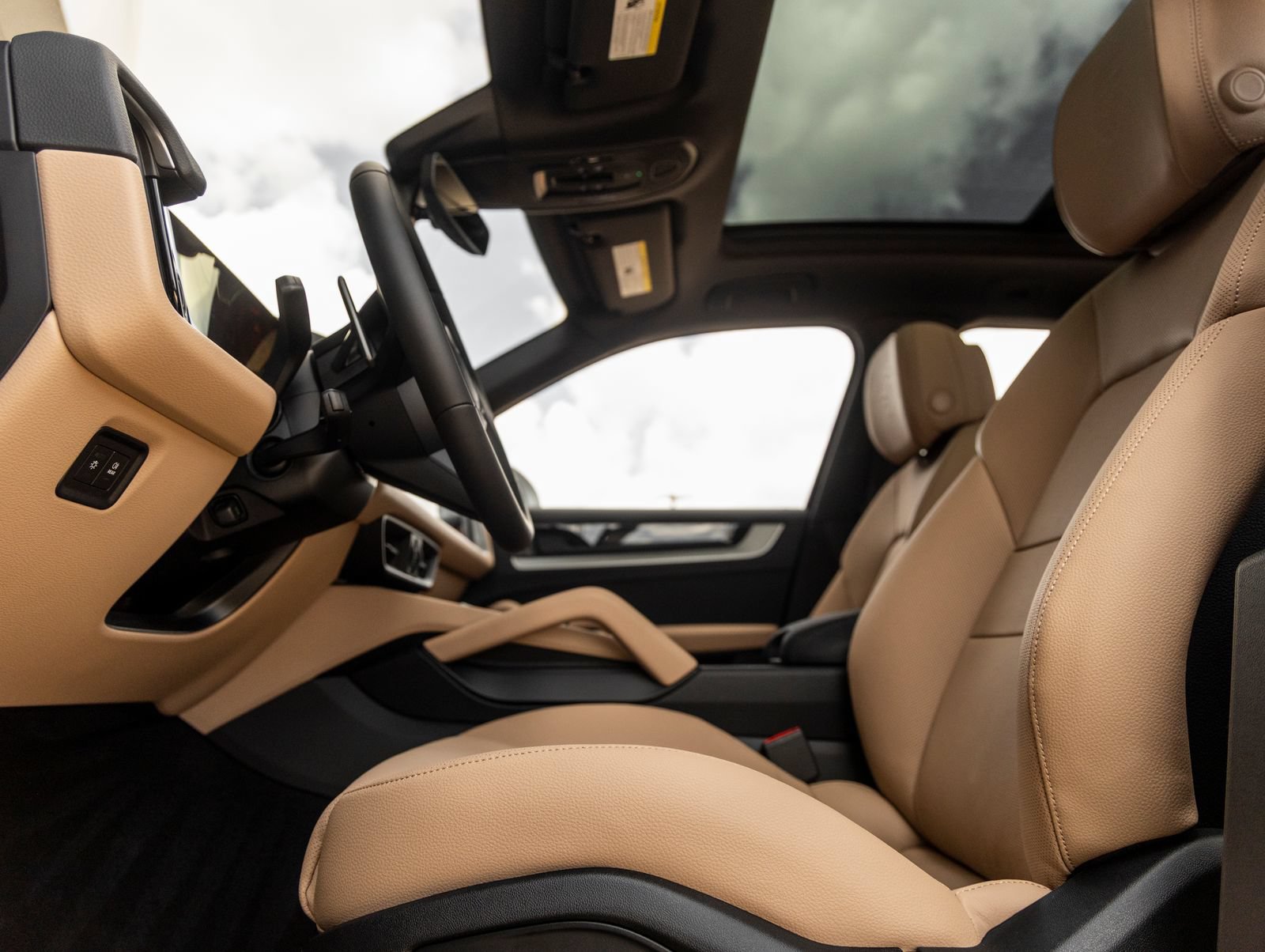 New 2026 Porsche Cayenne S AWD/4WD image 24