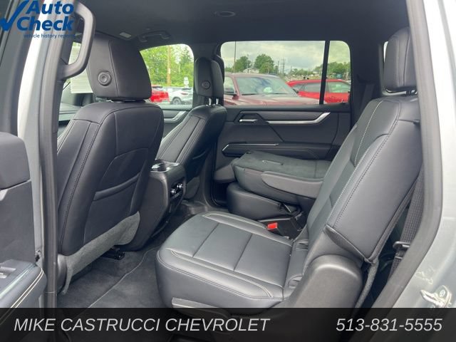 Used 2026 GMC Acadia Elevation w/ Elevation Premium Package AWD/4WD image 9