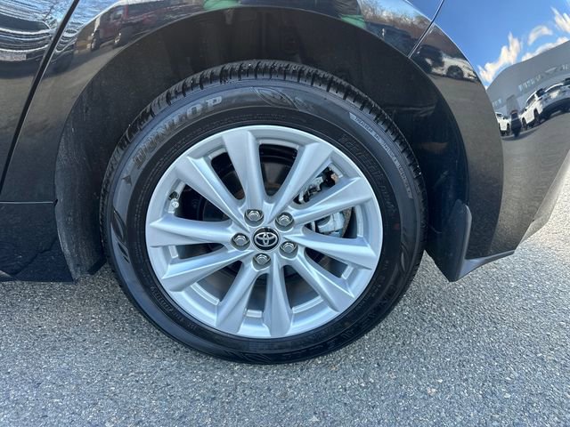 Used 2025 Toyota Corolla SE image 13