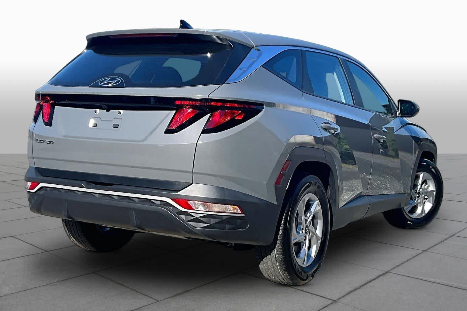 Used 2024 Hyundai Tucson SE FWD image 13