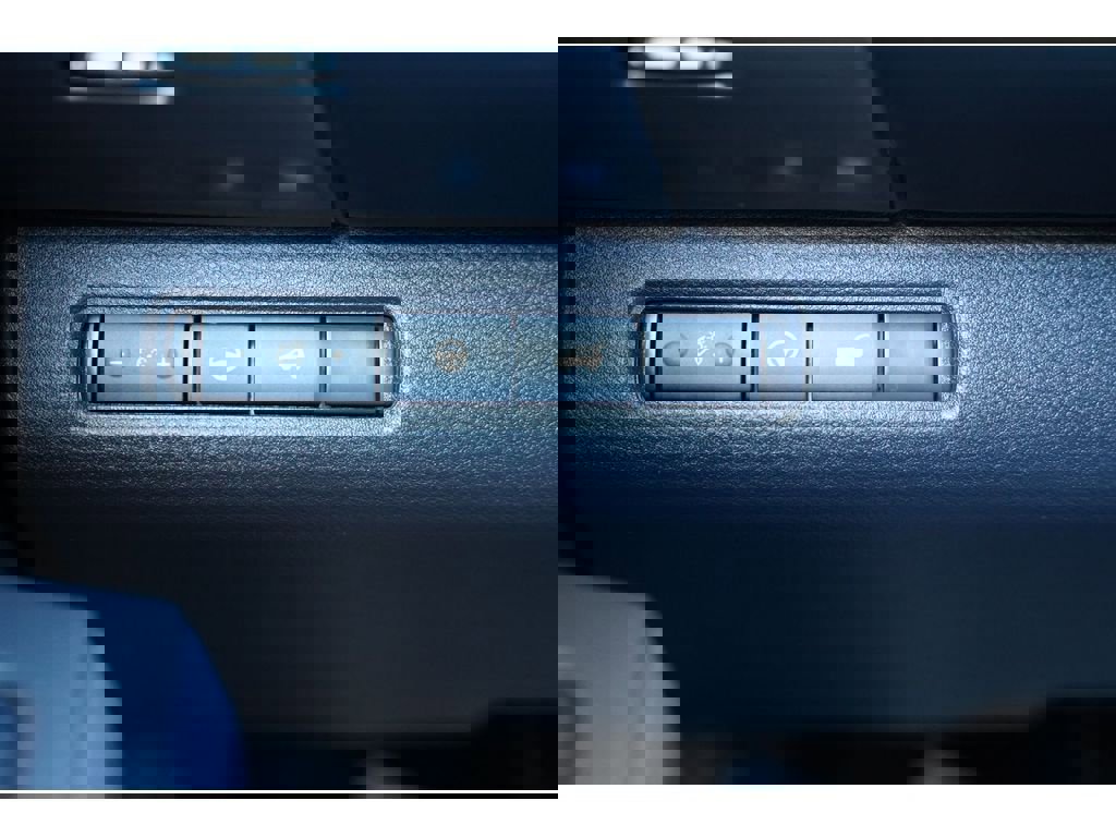 Used 2025 Nissan Pathfinder Rock Creek image 29