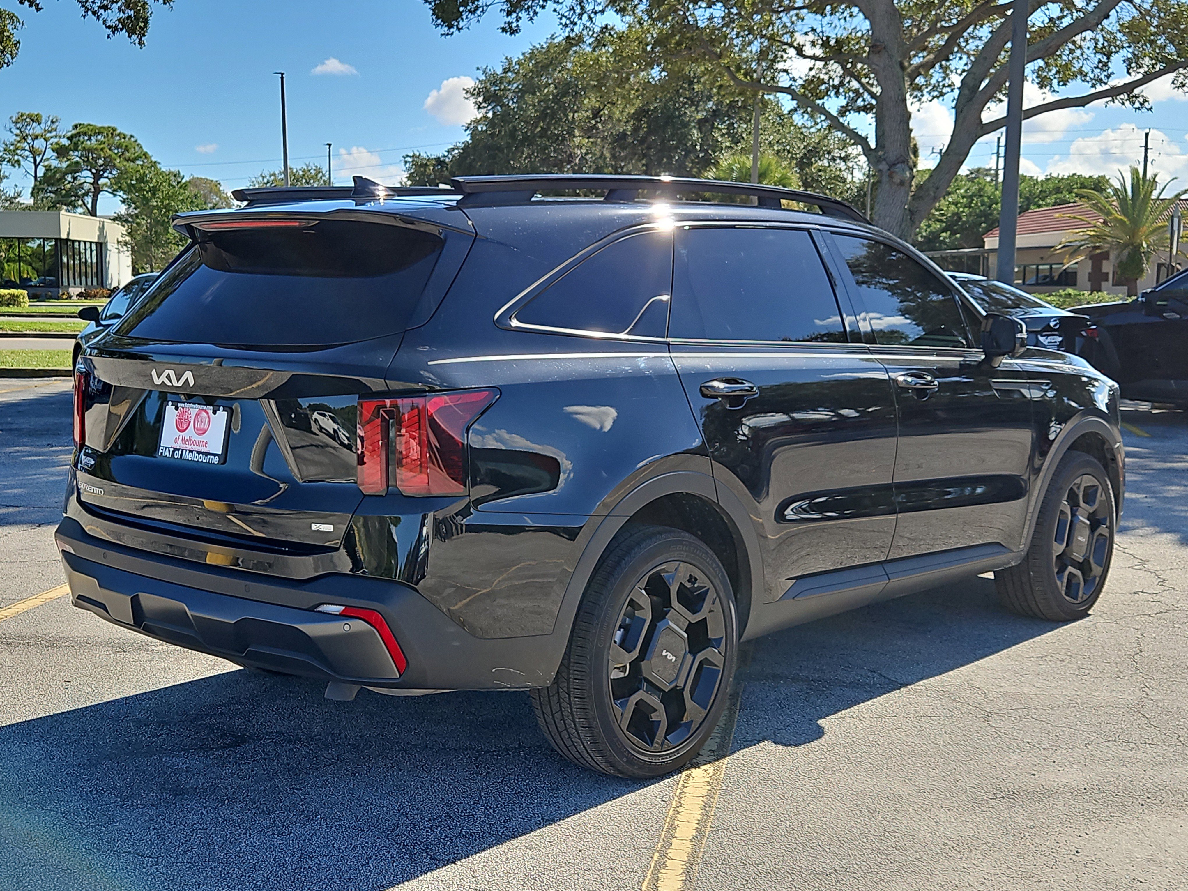 Used 2024 Kia Sorento SX image 4