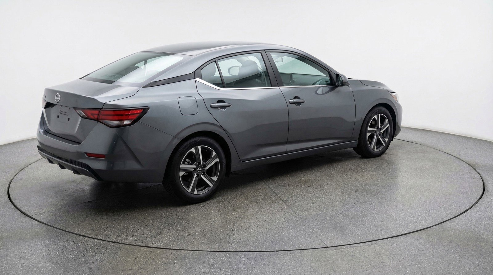 Used 2025 Nissan Sentra SV FWD image 9