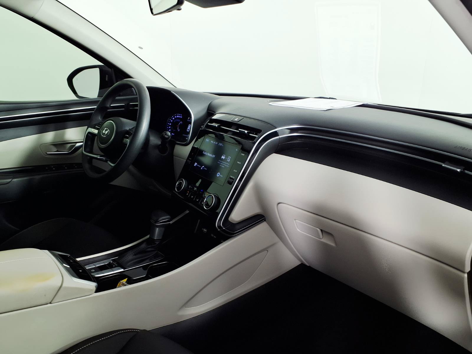 Certified 2022 Hyundai Tucson SEL FWD image 9