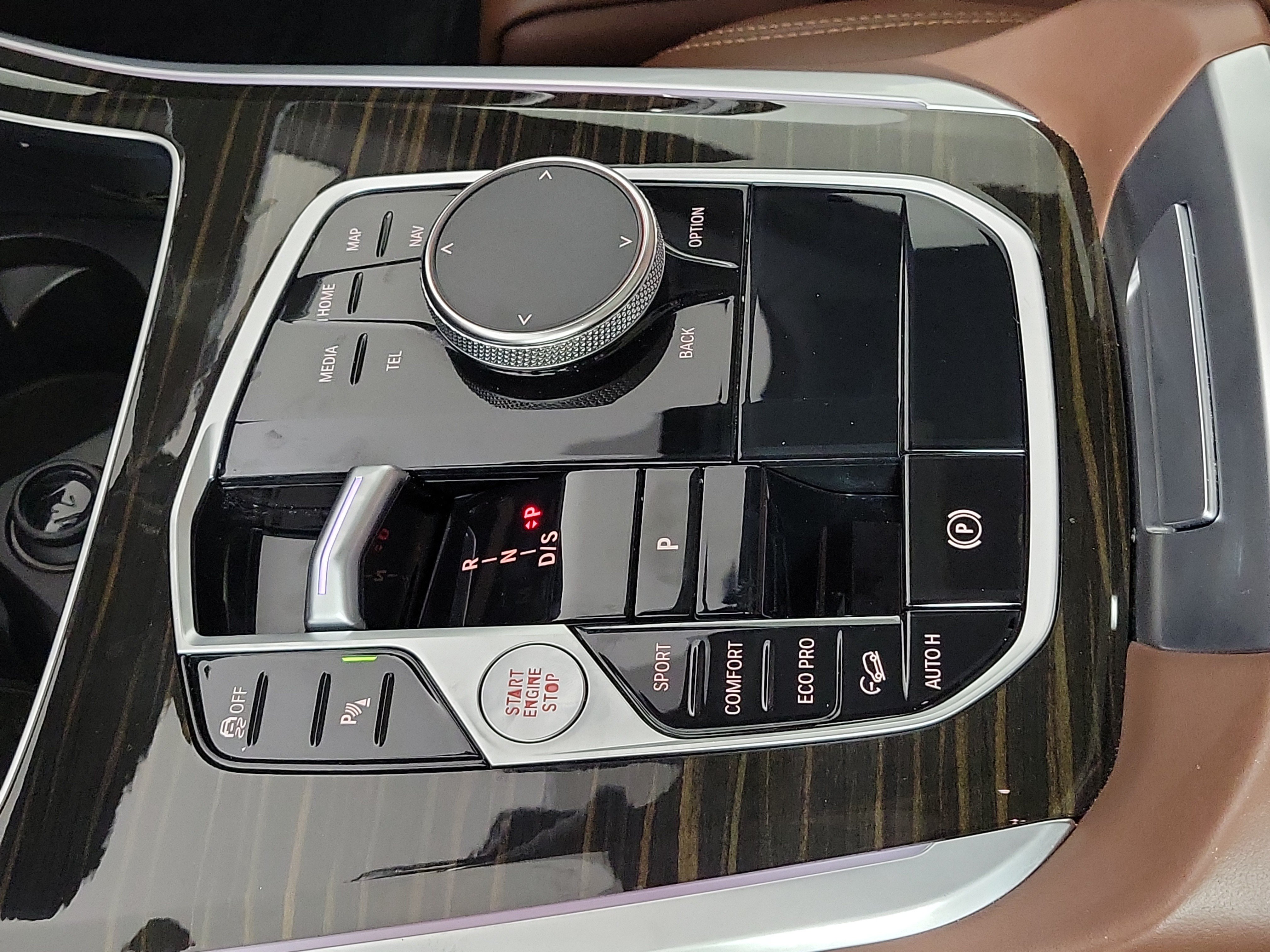 Used 2024 BMW X5 xDrive40i w/ M Sport Package AWD/4WD image 22