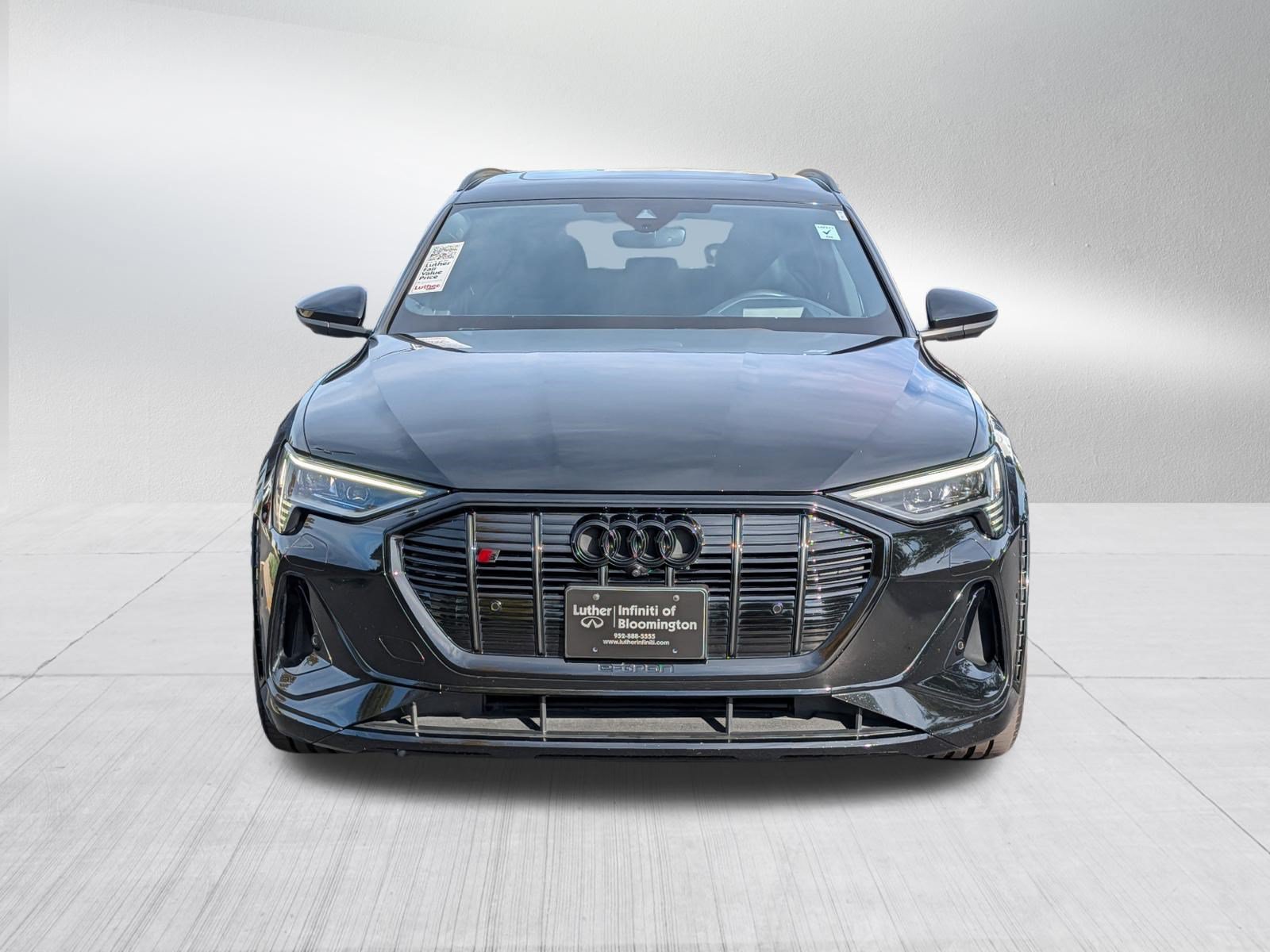 Used 2023 Audi e-tron S Prestige w/ Prestige Package AWD/4WD image 2