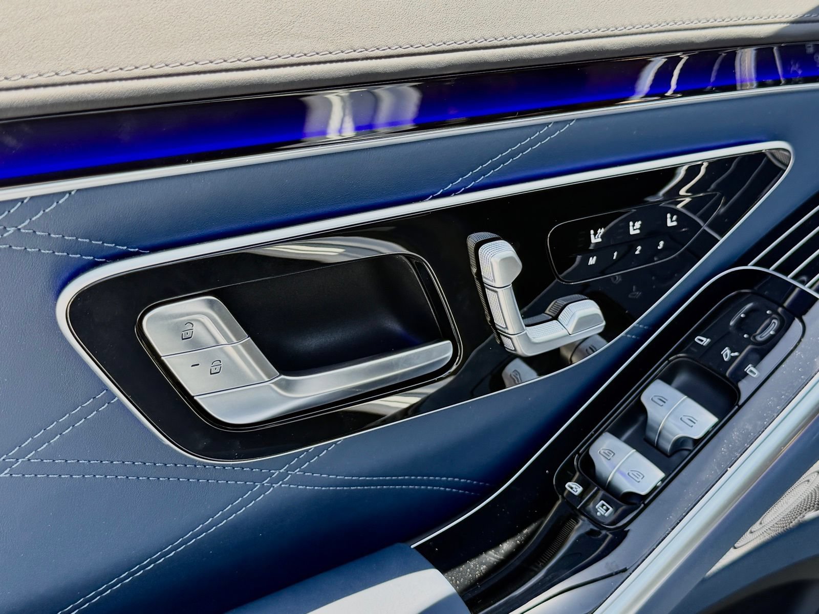 New 2026 Mercedes-Benz Maybach S 580 4MATIC image 17