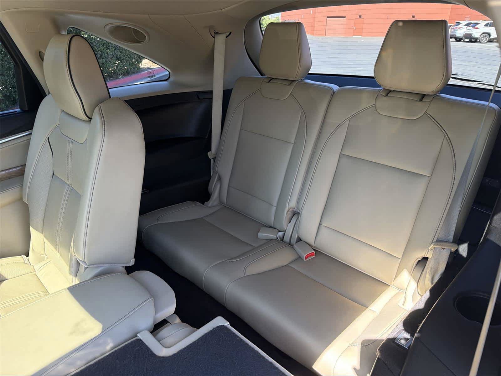 Used 2019 Acura MDX w/ Advance Package FWD image 42