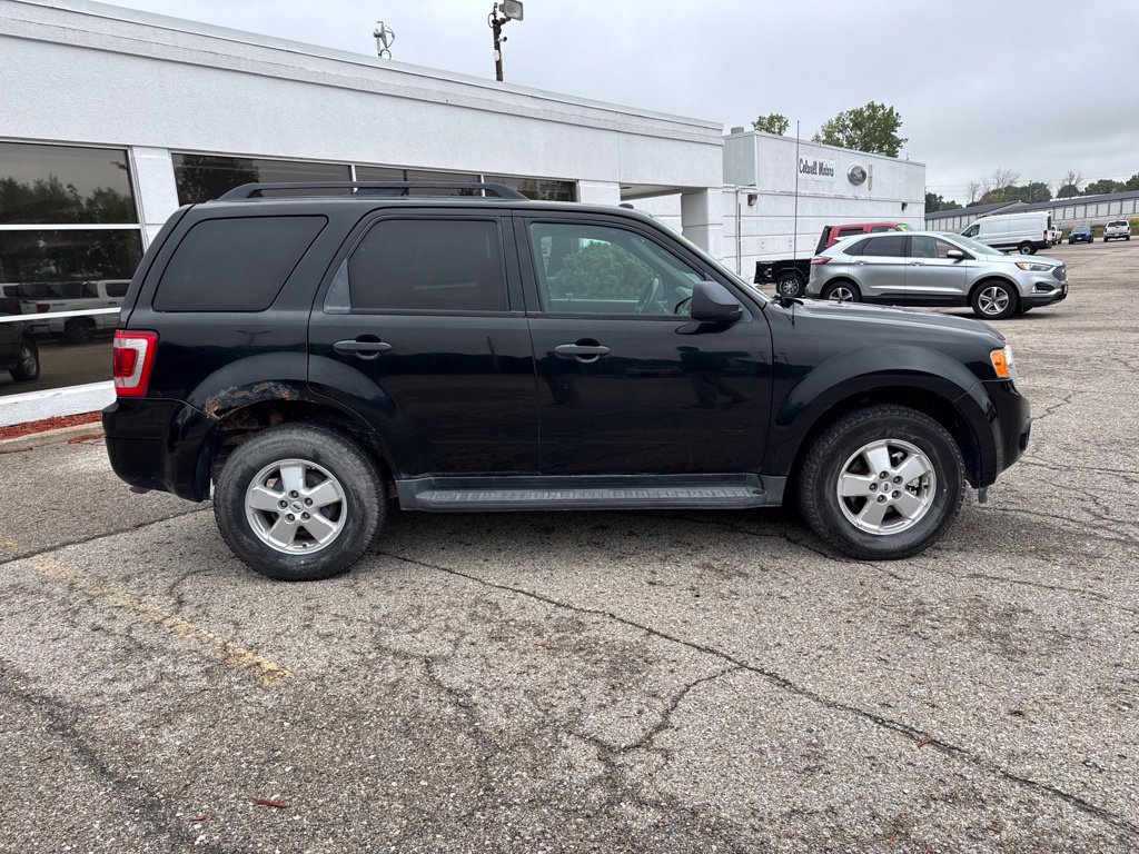 Used 2012 Ford Escape XLT FWD image 2