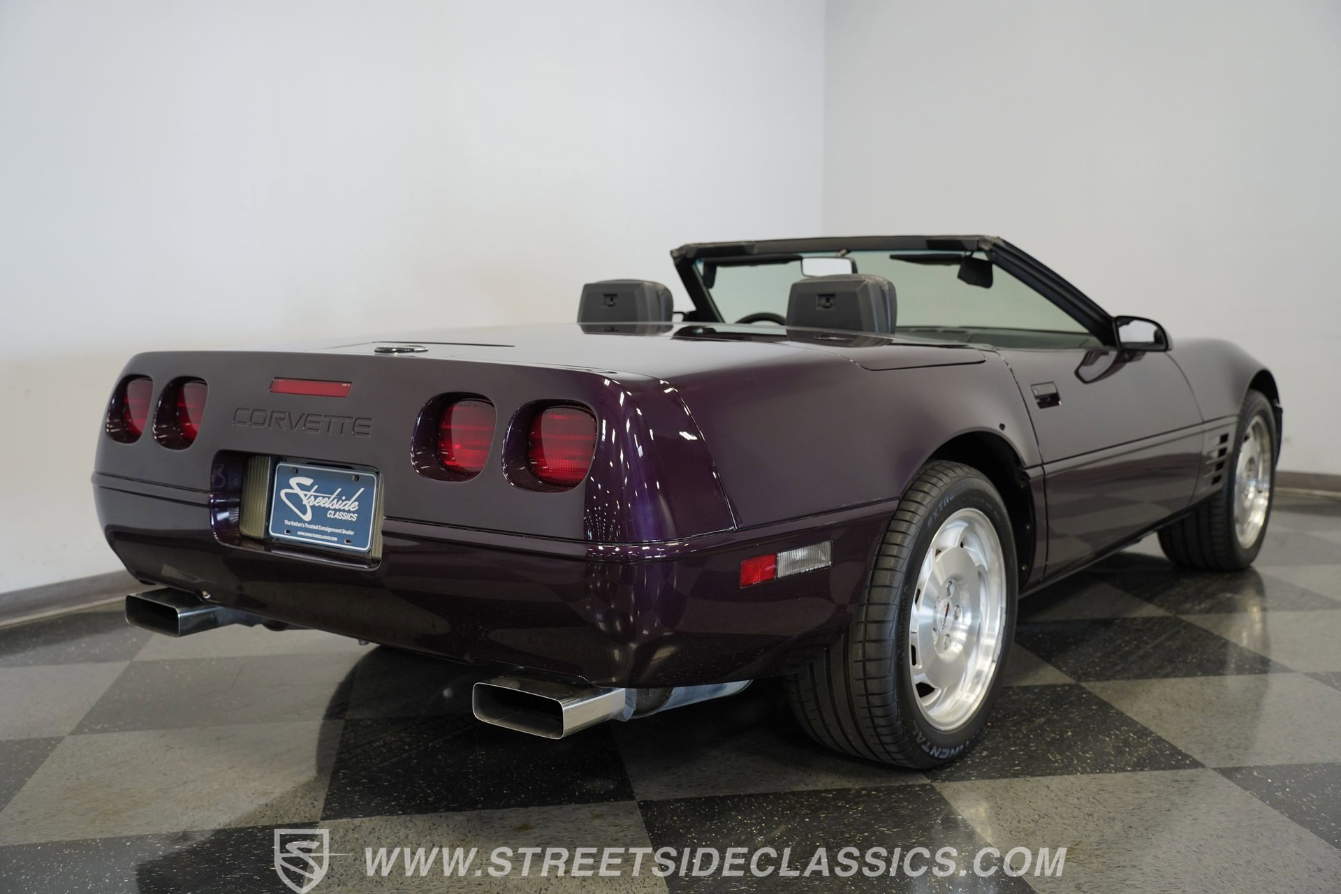 Used 1993 Chevrolet Corvette Convertible image 11