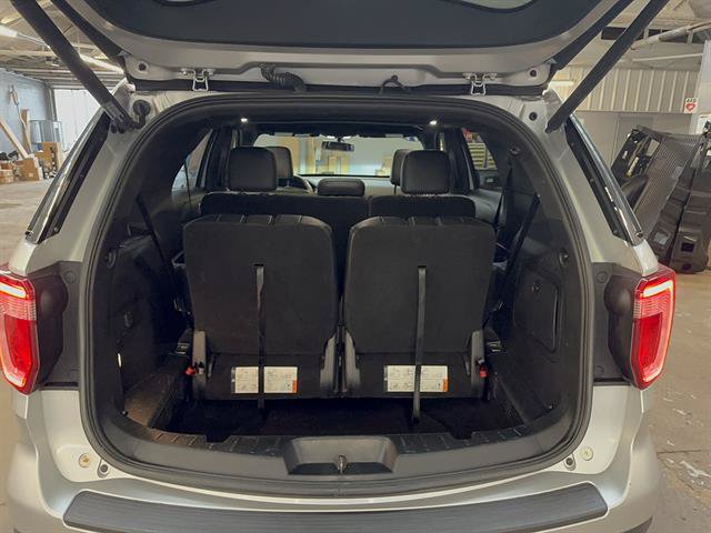 Used 2019 Ford Explorer XLT w/ Equipment Group 202A AWD/4WD image 4