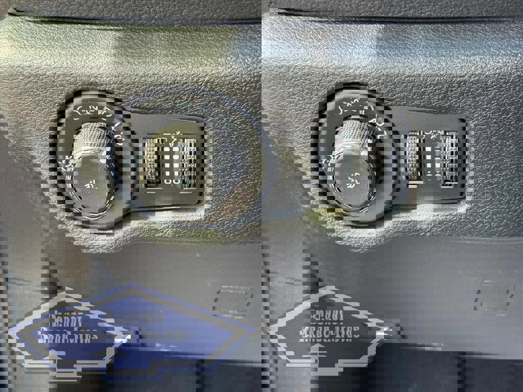 New 2026 Chrysler Pacifica Select w/ S Appearance Package image 22