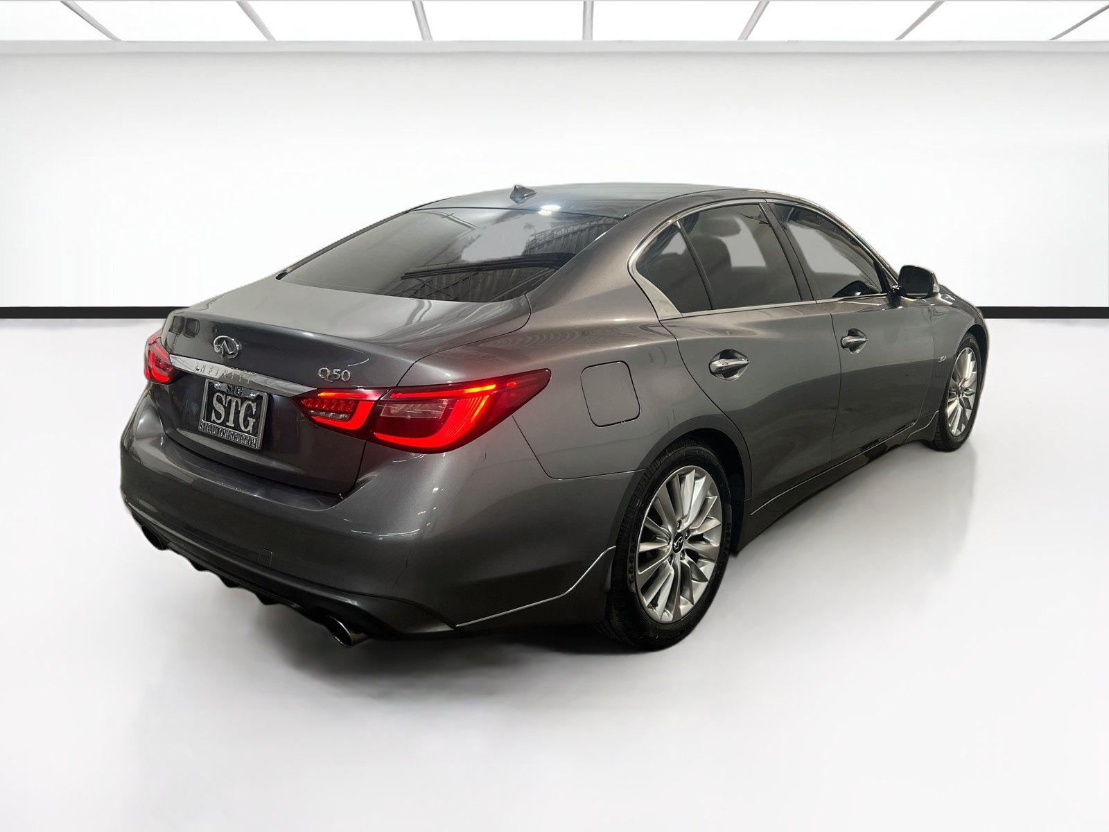 Used 2020 INFINITI Q50 Luxe RWD image 4