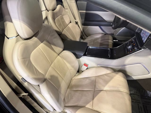 Used 2020 Lincoln Continental Reserve w/ Luxury Package AWD/4WD image 4
