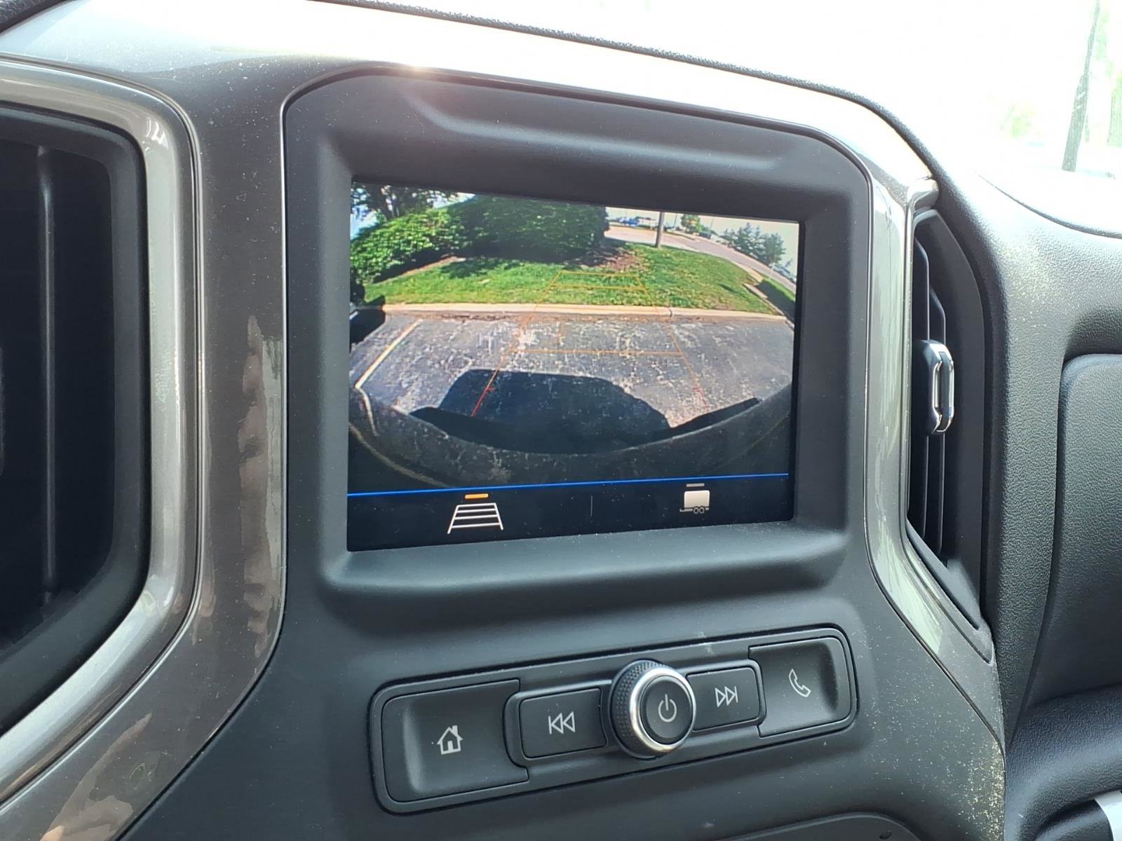 Used 2023 Chevrolet Silverado 2500 Custom w/ Custom Value Package AWD/4WD image 12