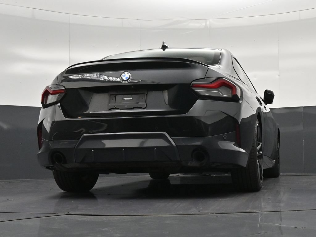 Used 2022 BMW 230i Coupe w/ Premium Package 2 RWD image 18