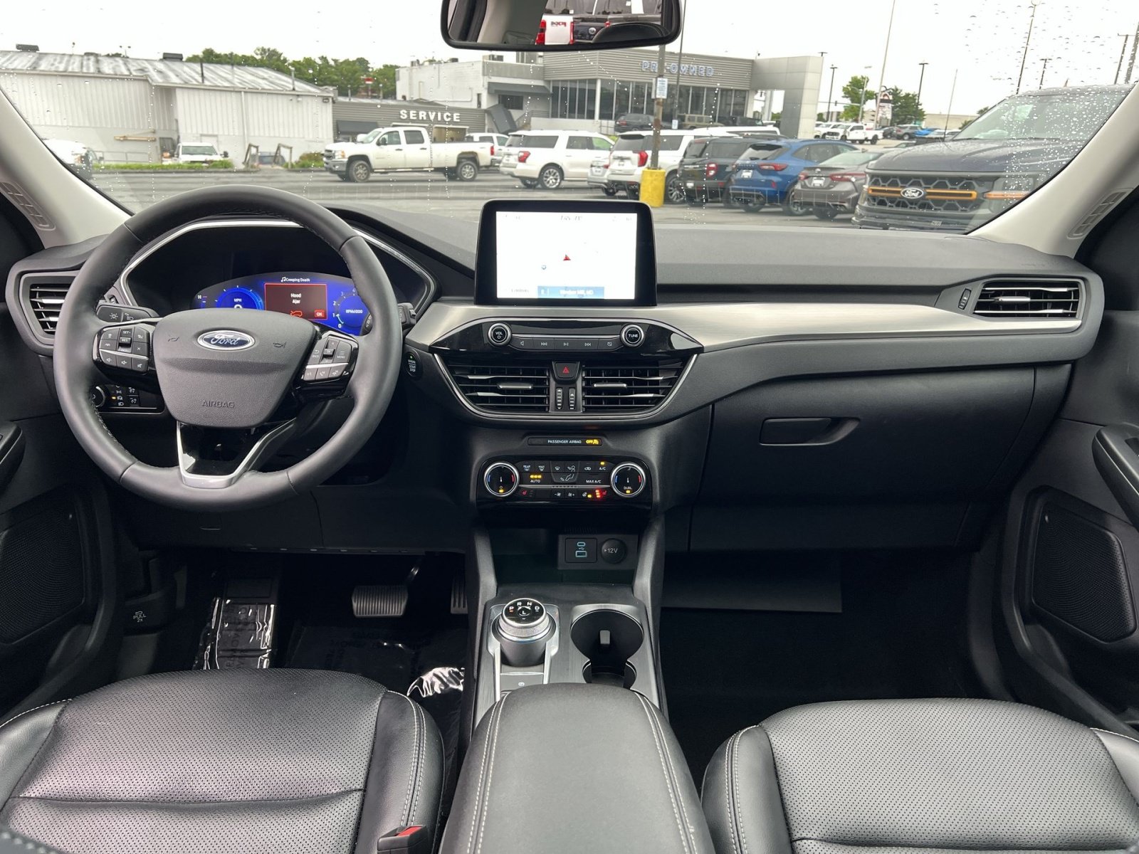 Used 2022 Ford Escape Titanium w/ Class II Trailer Tow Package AWD/4WD image 23