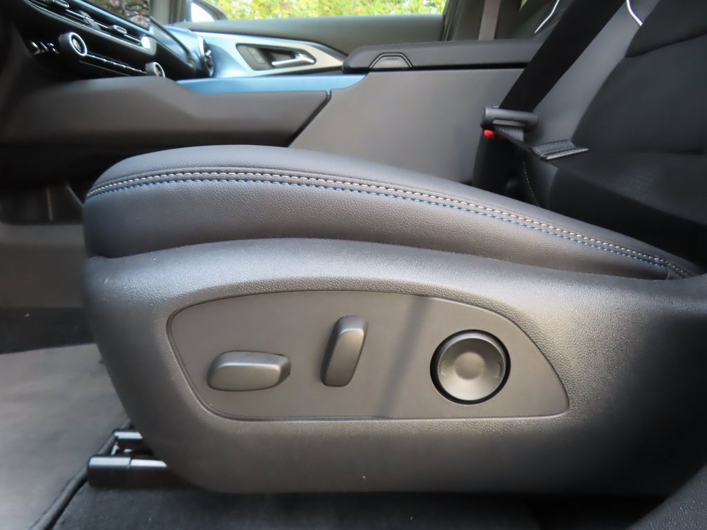 New 2026 Chevrolet Equinox EV LT w/ Convenience Package II image 9