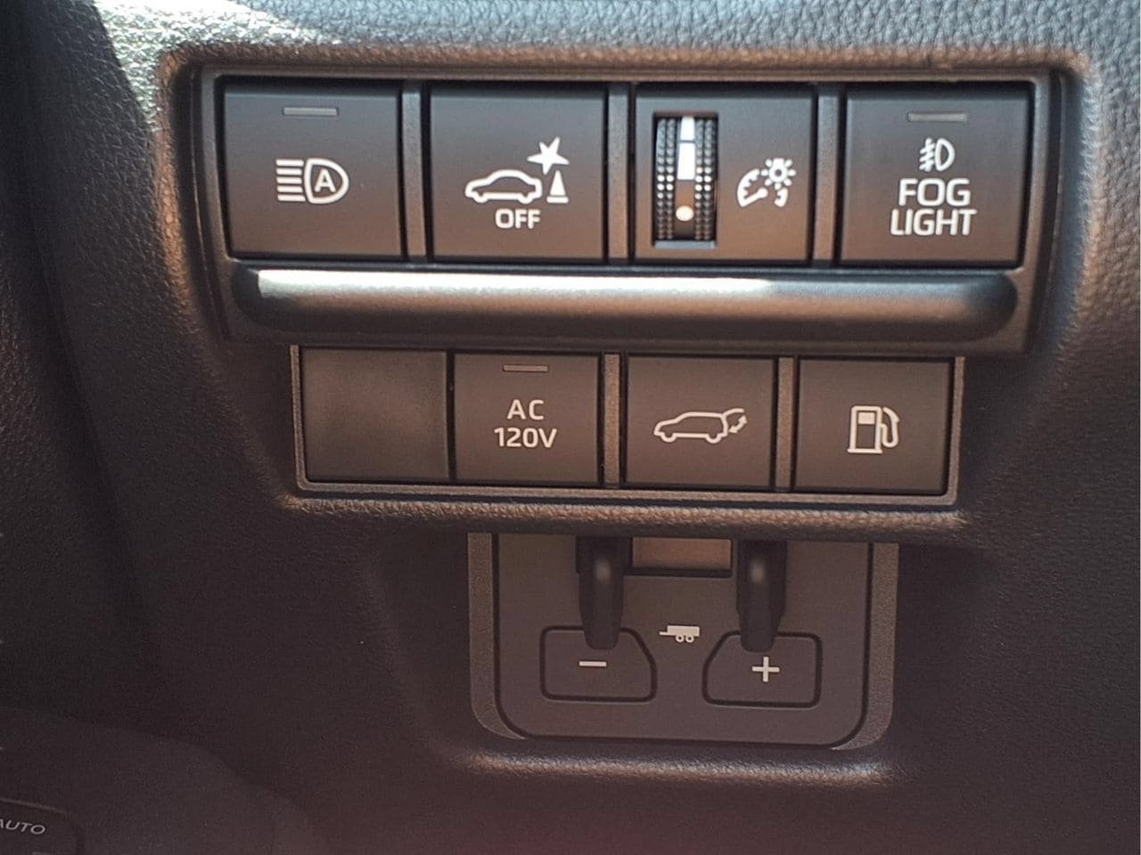 New 2027 Toyota Land Cruiser w/ Premium Package AWD/4WD image 25