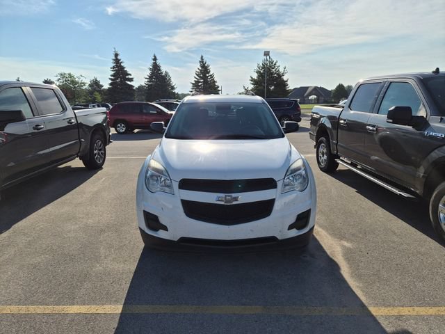 Used 2015 Chevrolet Equinox LT w/ Driver Convenience Package FWD image 2