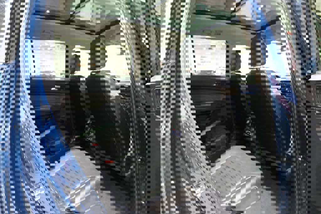 Used 2021 Volkswagen Atlas SEL Premium image 25